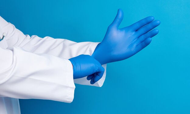 Как определить размер медицинских перчаток?