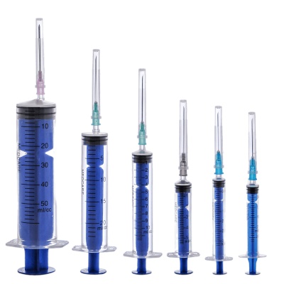 Шприц инъекционный однократного применения MedCare 3-х компонентный с иглой