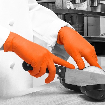 Перчатки нитриловые смотровые Benovy оранжевые 01289-3